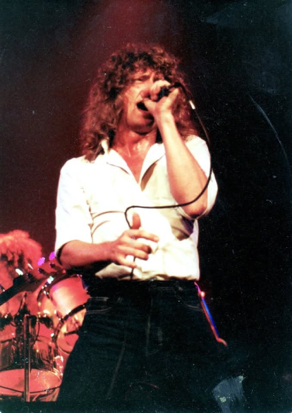 Roadmaster vocalist Steve “Mac” McNally performs live. Photo courtesy of Bill Howard.