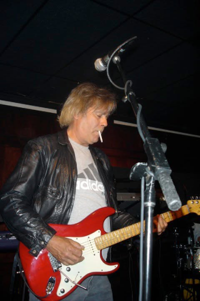 Roadmaster guitarist Ricky Benick performs live.